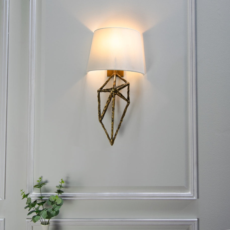 Apex Wall Lamp