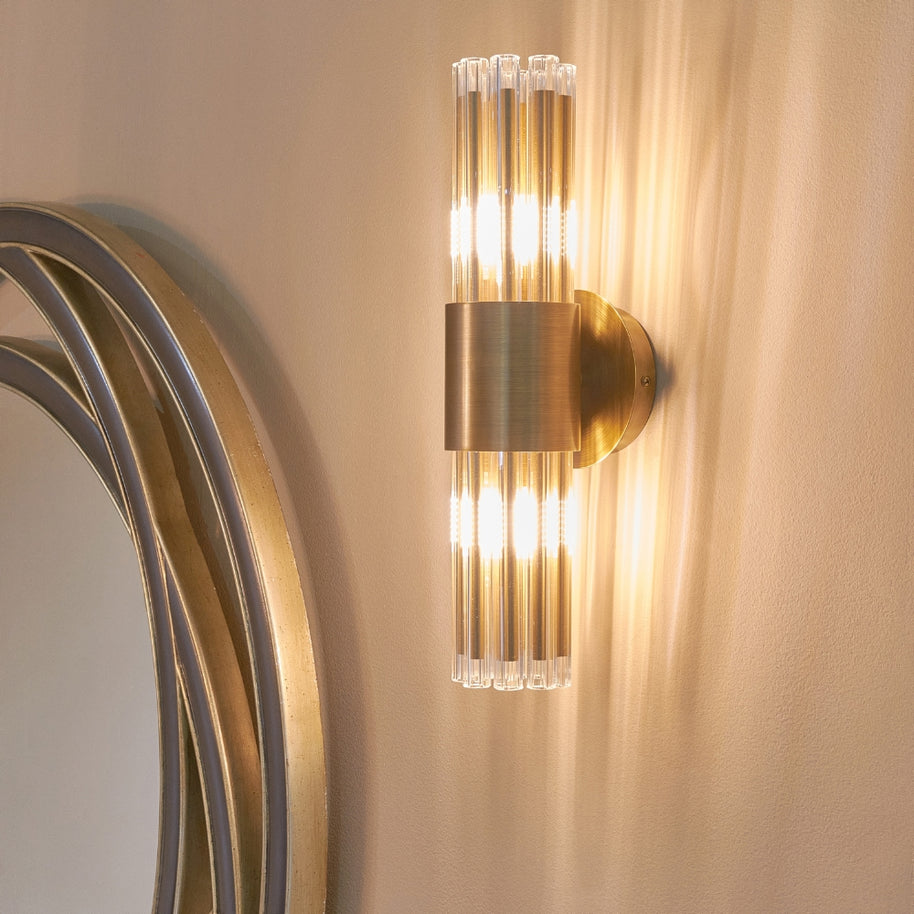 Iris Wall Lamp