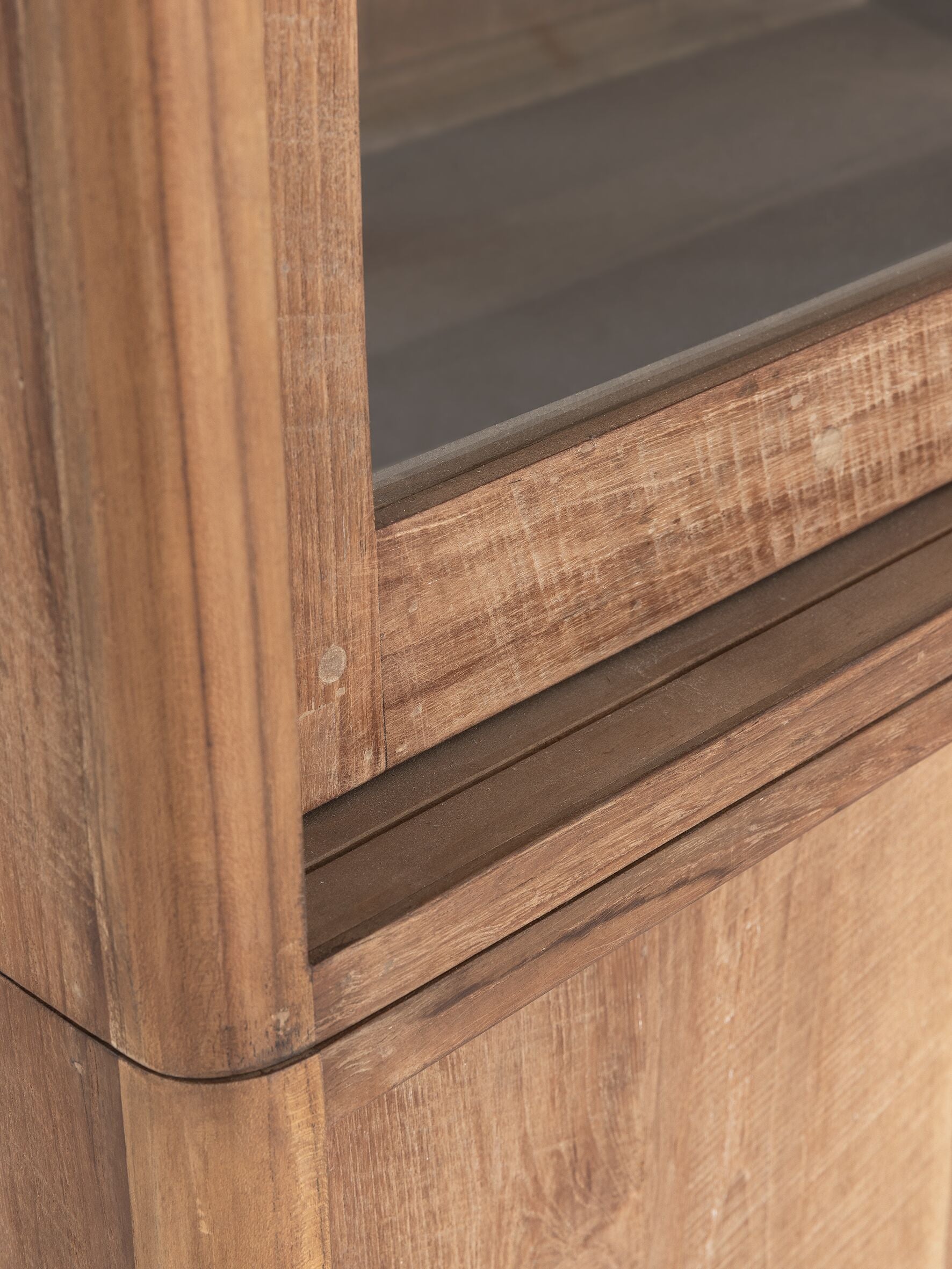 Showcase Bliss medium, 2x2 sliding doors