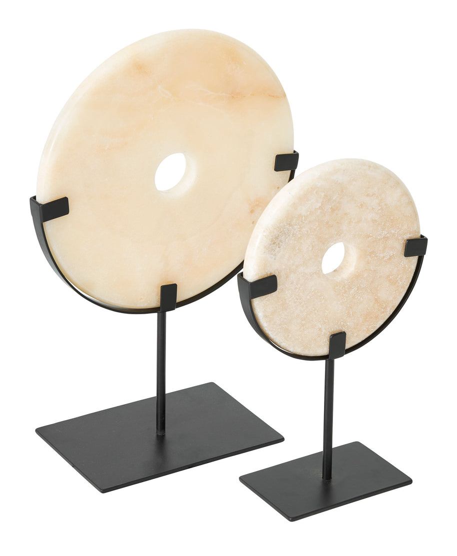 Coin Onyx on a stand
