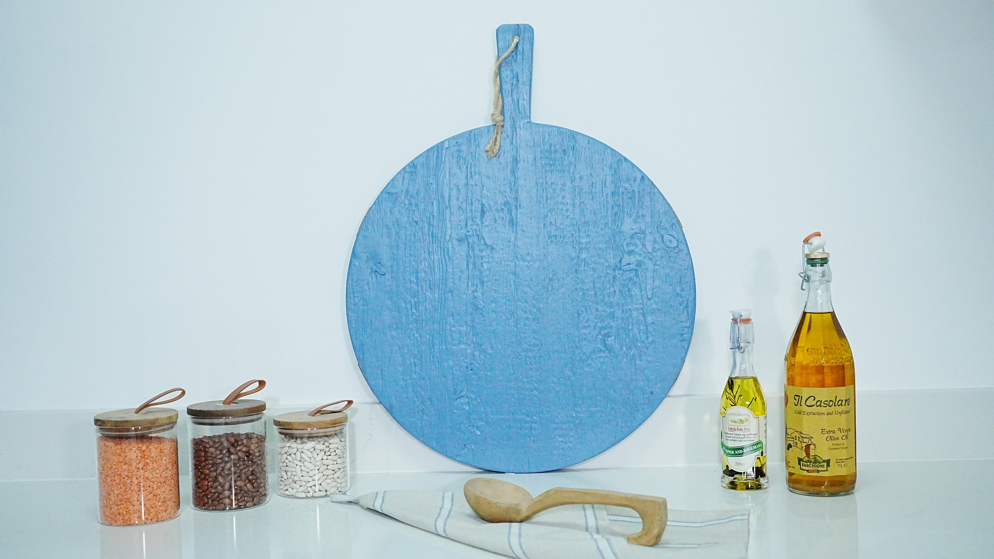 Blue Round Charcuterie Board | Natural