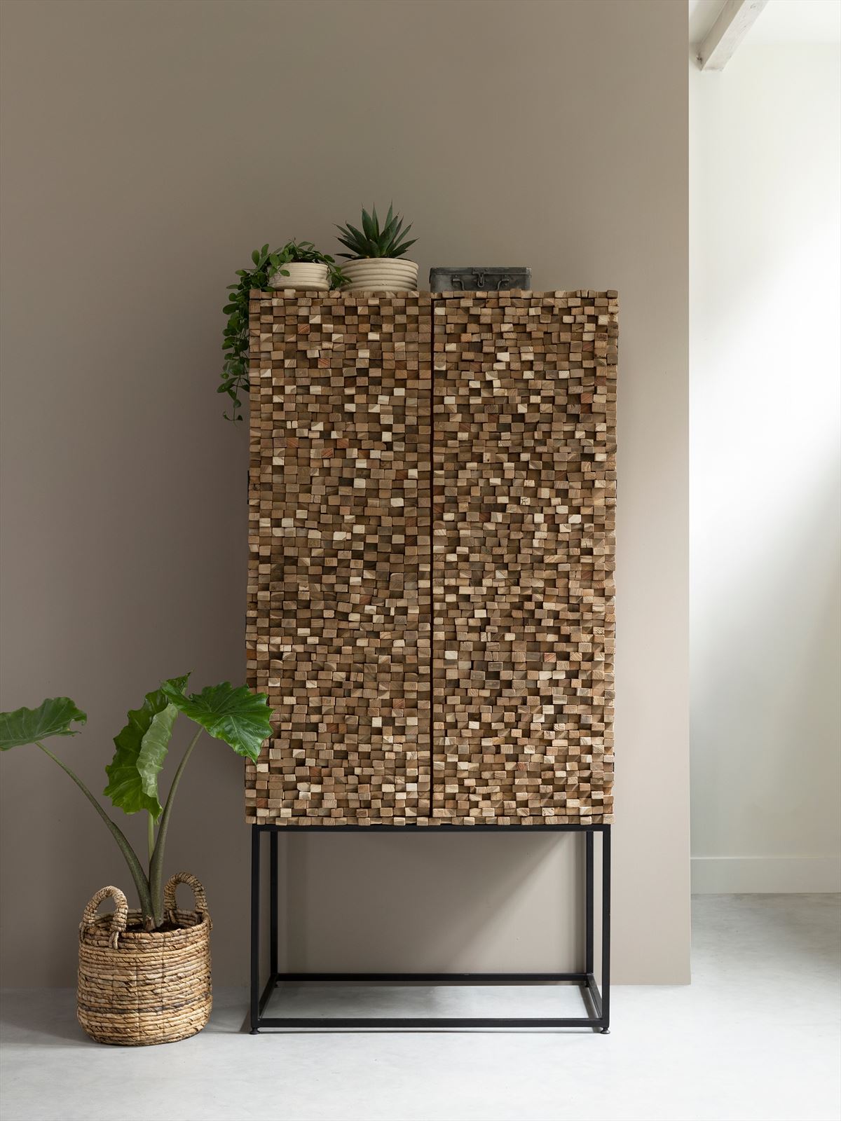 Cupboard Sticks, 2 doors and 6 shelves