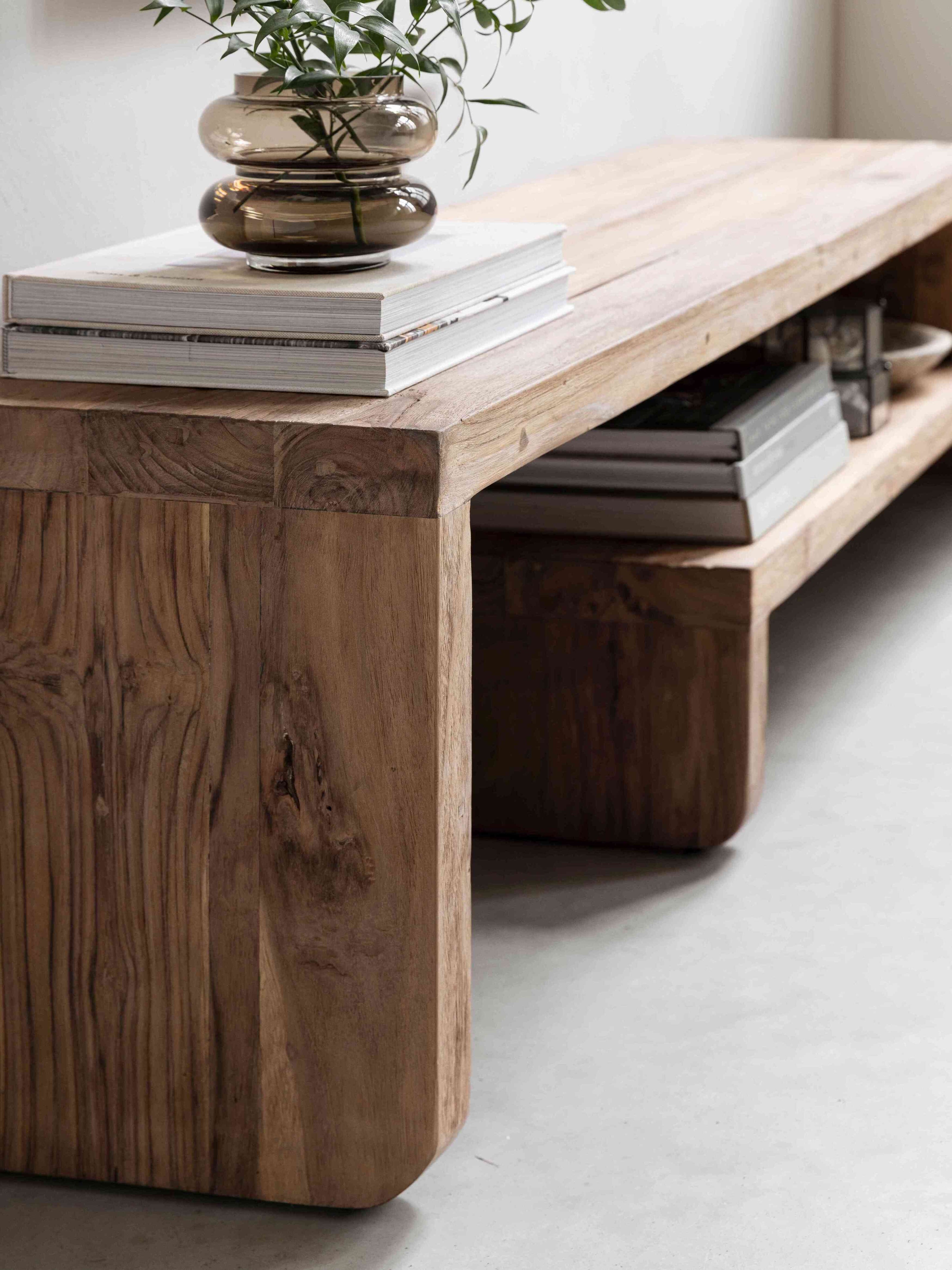 Motus Tv Stand Extendable