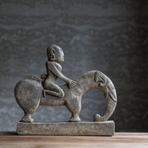 Ethnic statue King suci mejan