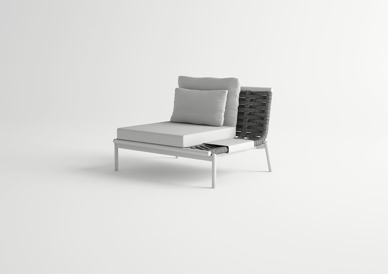 Naida Grand Lounge Chair