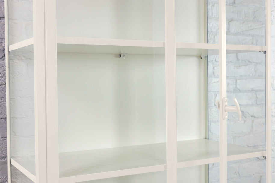 #color_pure-white