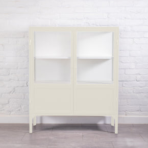 #color_pure-white