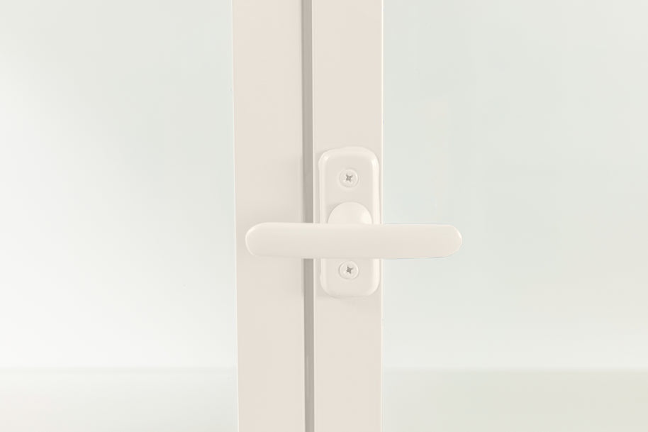 #color_pure-white
