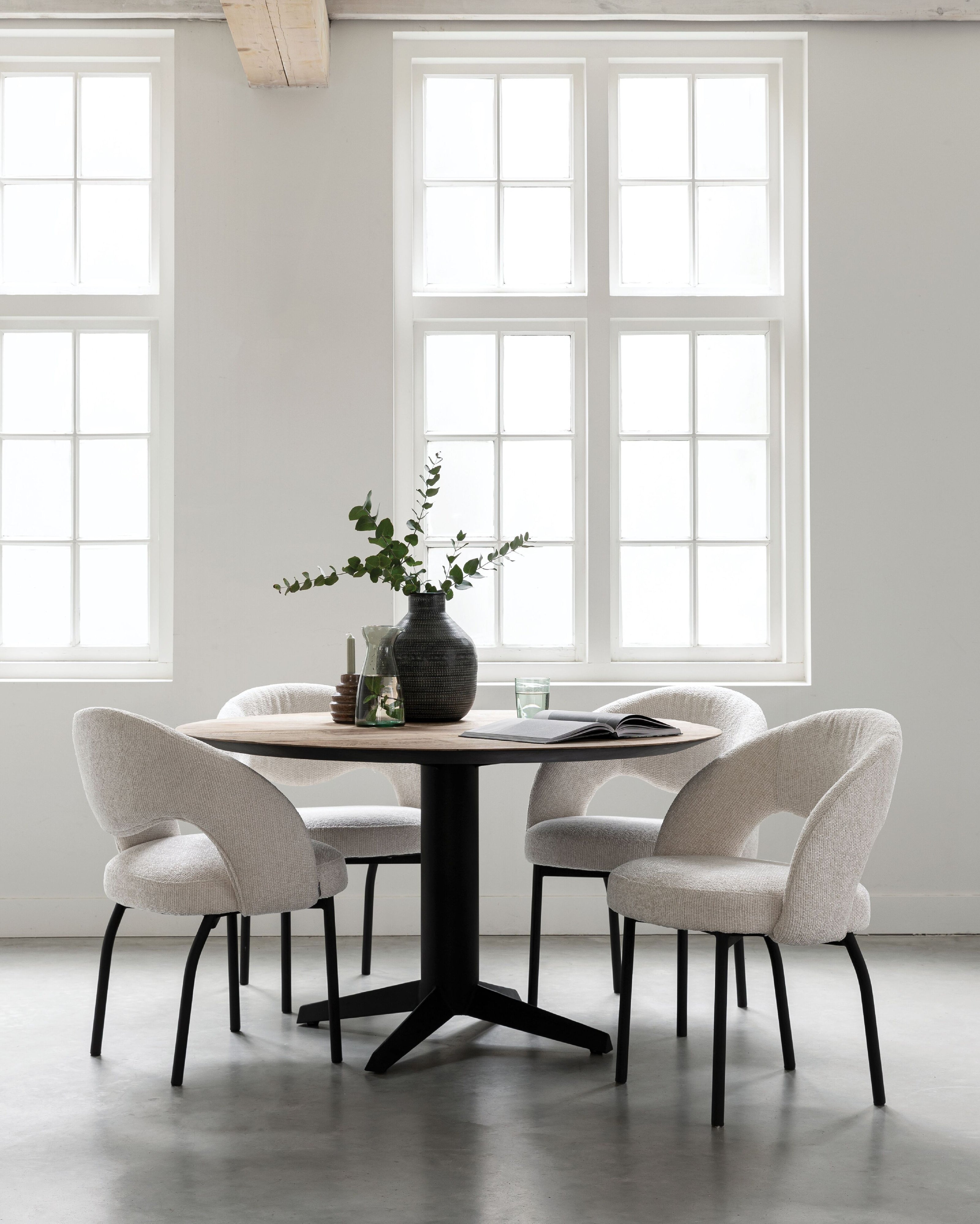 Dining table Soho round TEAKWOOD