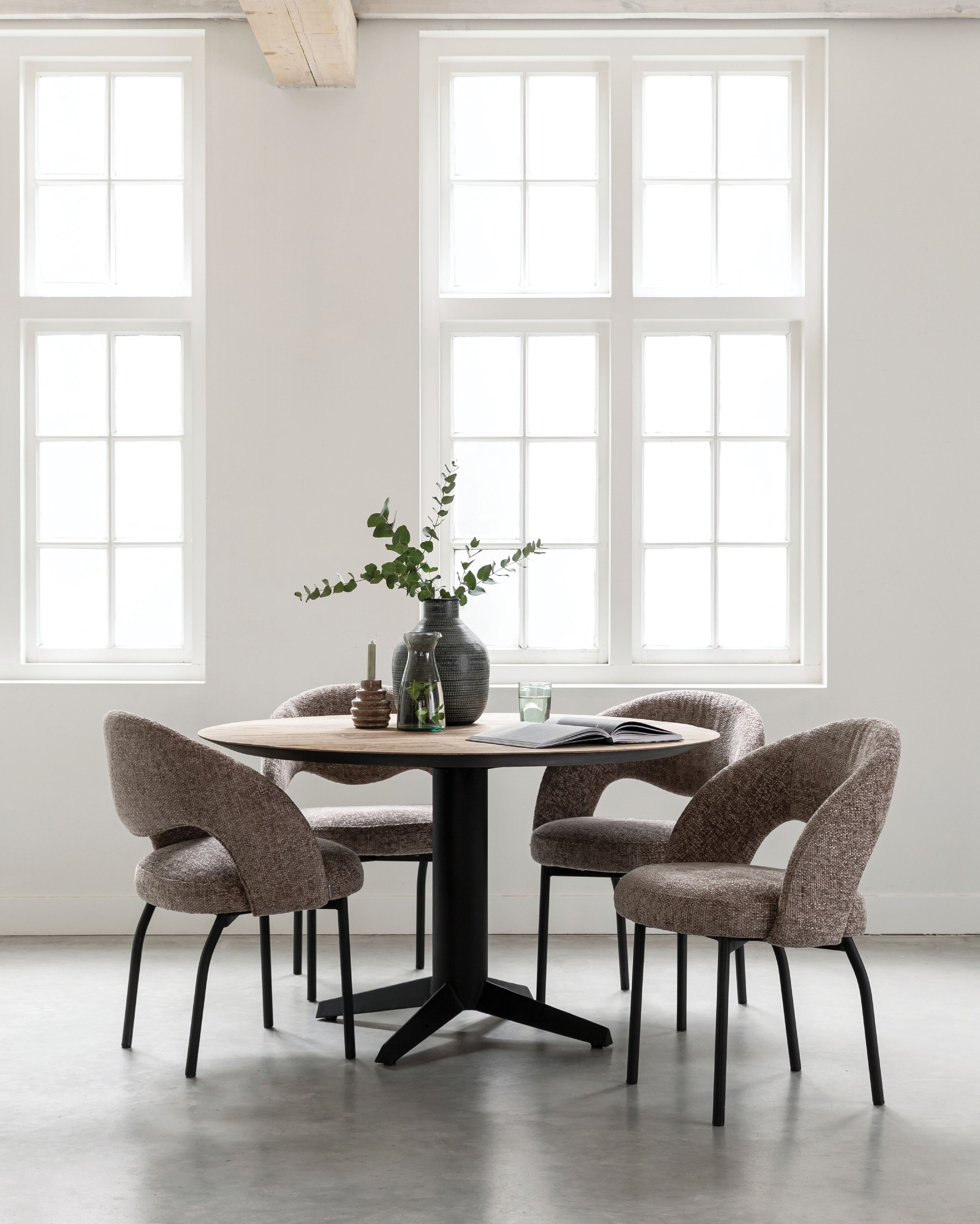 Dining table Soho round TEAKWOOD
