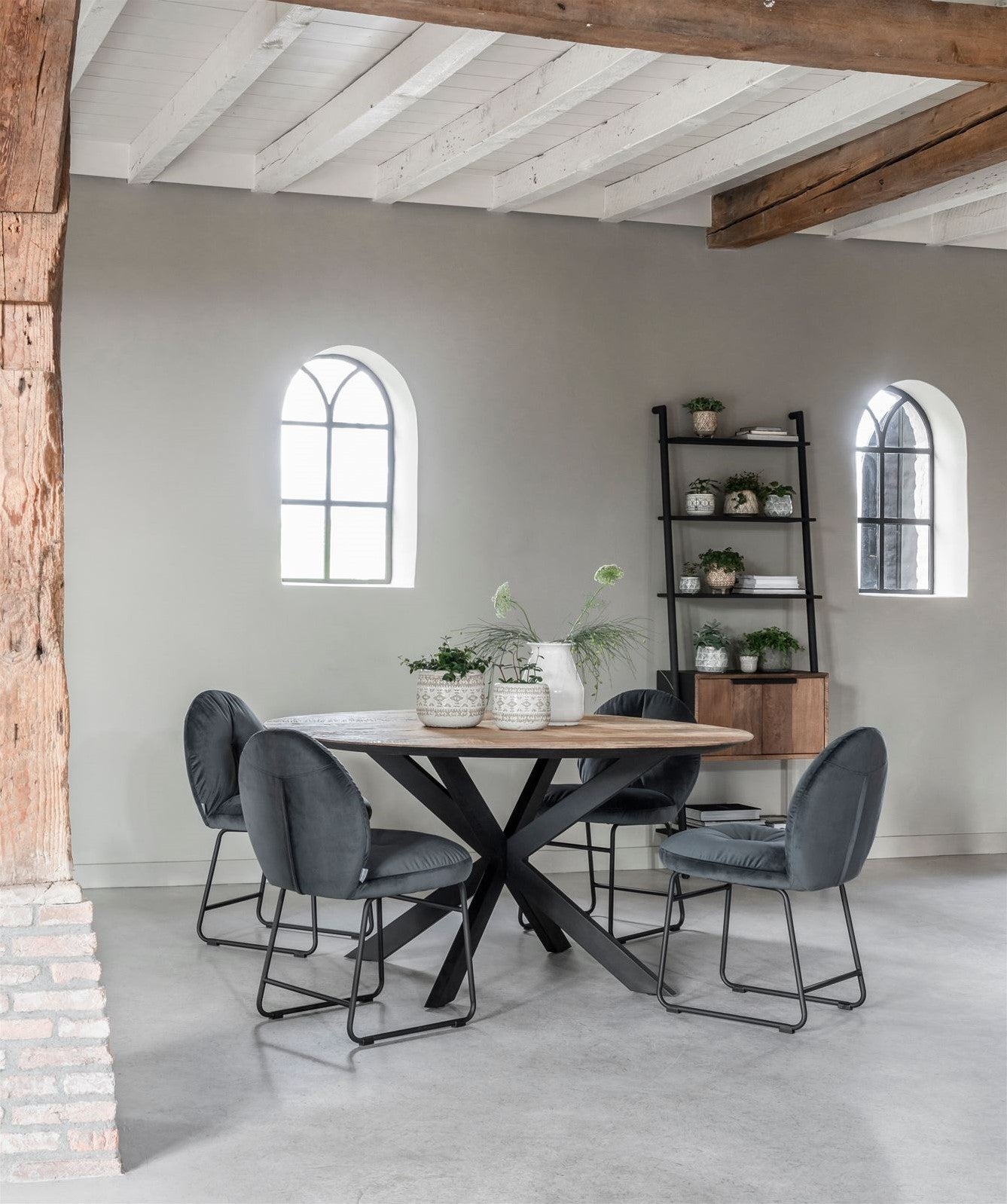 Dining Table Shape Round