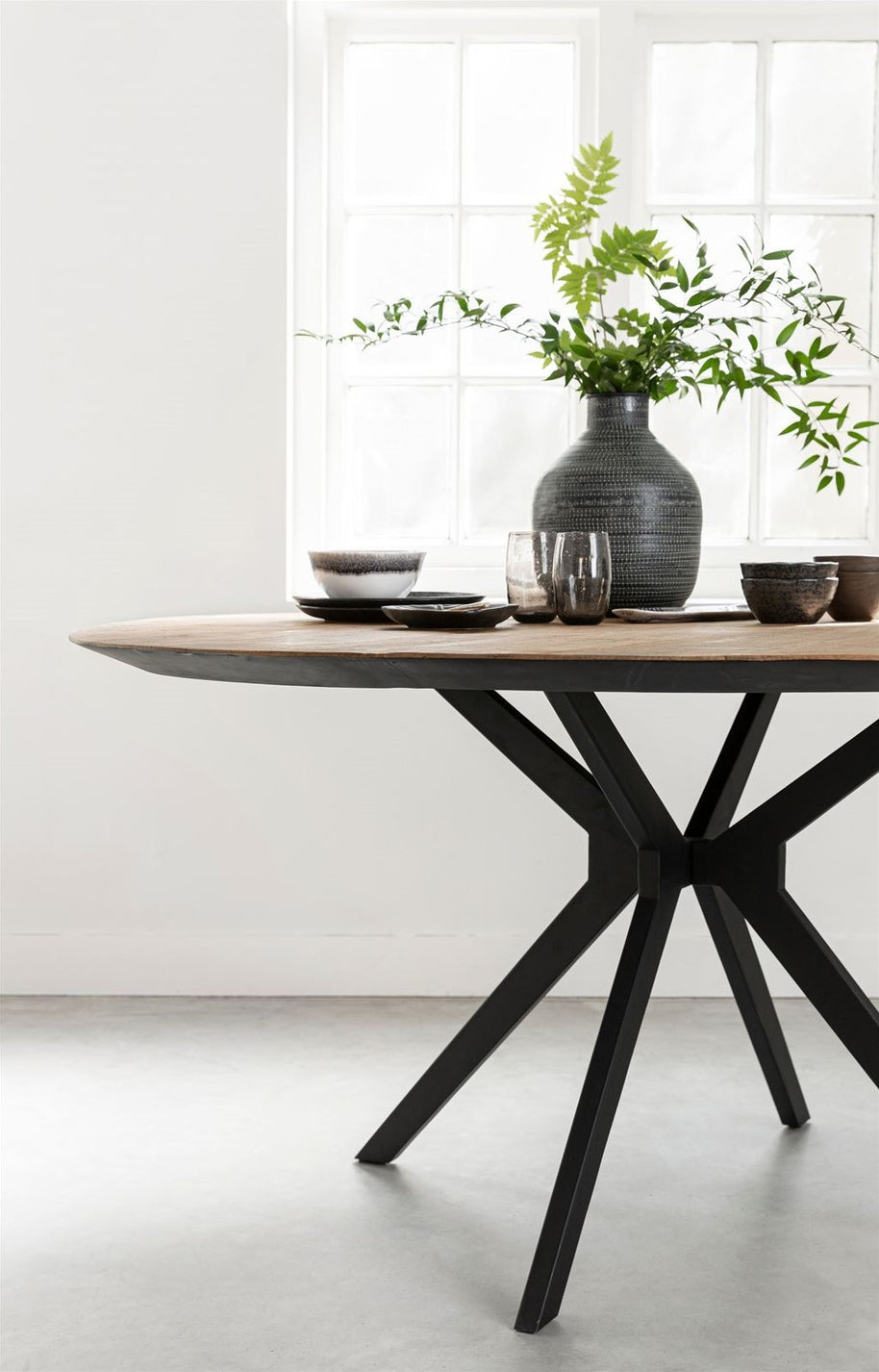 Dining Table Metropole Round