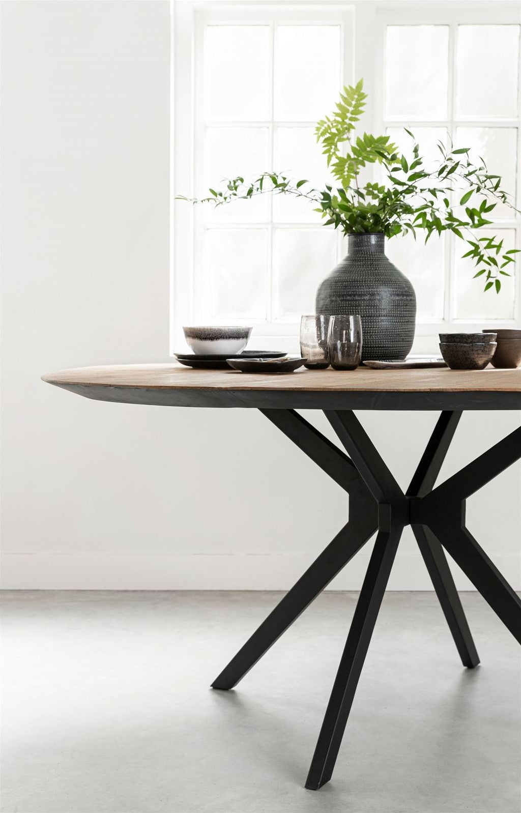 Dining Table Metropole Round