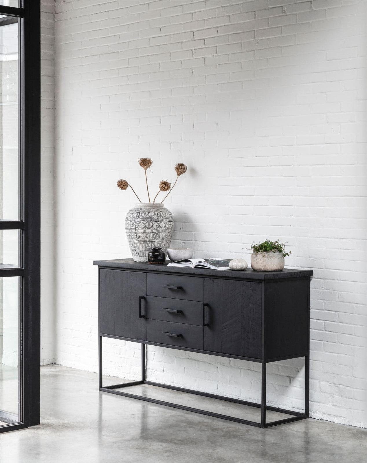 Dresser Beam No.2 BLACK