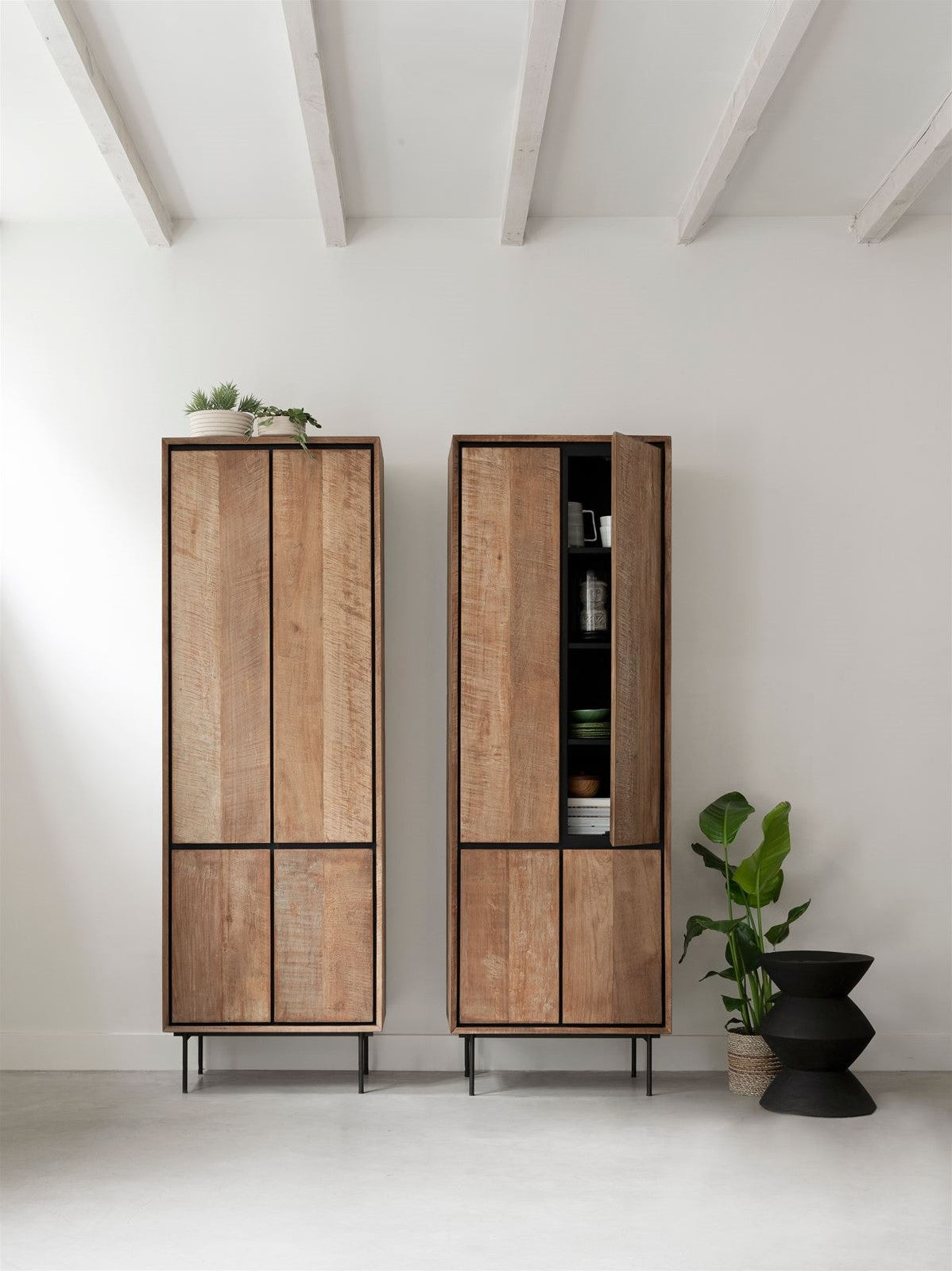 Cupboard Metropole High | 4 Doors